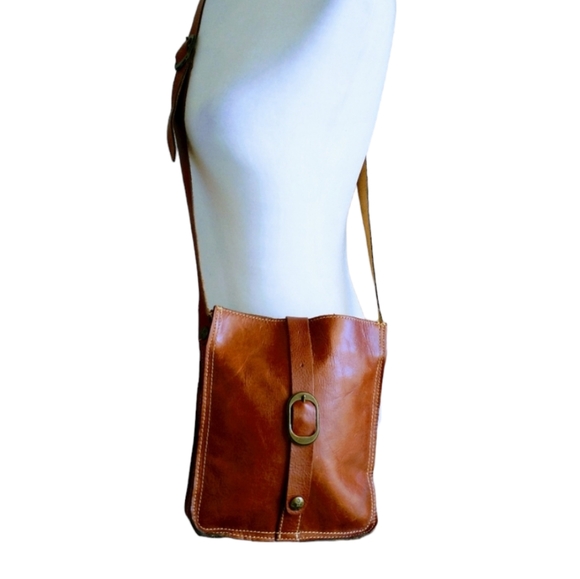 💥Offers Welcome💥 Patricia Nash Leather Women's Crossbody Bag - Picture 3 of 13